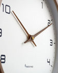 Helvano | Minimalistische Wanduhr aus Holz