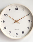 Helvano | Minimalistische Wanduhr aus Holz
