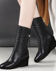 Helvano | Wadenhohe Keilstiefel für Damen