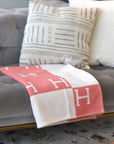 Helvano | Kuschelige Decke für Sofa & Bett in Schwarz