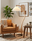 Helvano | Stehlampe aus Buchenholz im Scandi-Stil