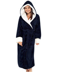 Helvano | Kuscheliger Fleece-Bademantel mit Kapuze für Damen