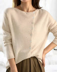 Helvano | V-Ausschnitt Strickpullover mit asymmetrischen Knöpfen für Damen