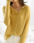 Helvano | V-Ausschnitt Strickpullover mit asymmetrischen Knöpfen für Damen