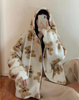 Helvano | Plüschjacke mit Kapuze und Bärendruck für Damen
