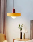 Helvano | Bauhaus Pendelleuchte aus farbigem Glas