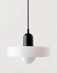 Helvano | Bauhaus Pendelleuchte aus farbigem Glas