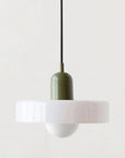 Helvano | Bauhaus Pendelleuchte aus farbigem Glas