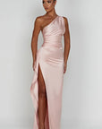 Helvano | Plissiertes Satin-Kleid mit Schlitz für Damen