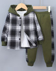 Helvano | 2-teiliges Jungen-Set mit Karo-Hoodie und Jogginghose