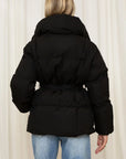 Helvano | Kurze Damenjacke mit Stehkragen und taillierter Taille