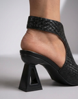 Helvano | Geometrische Absatz-Sandalen für Damen