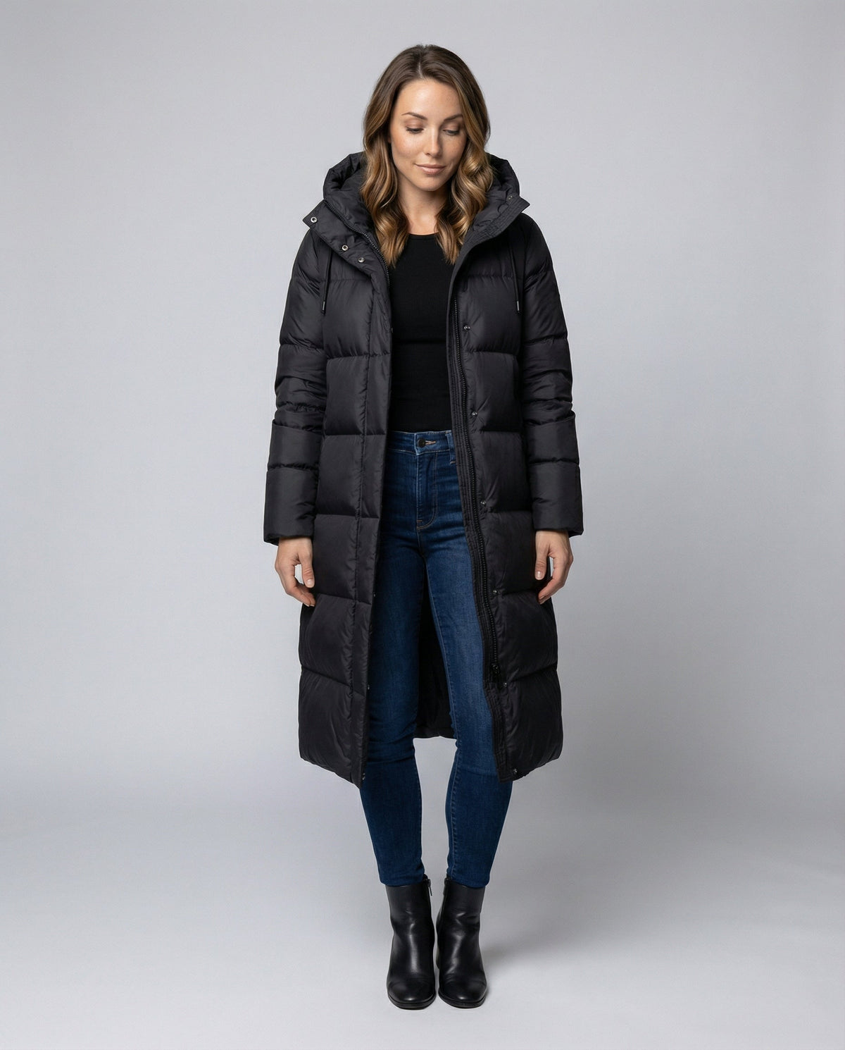 Helvano | Warme Daunen-Winterjacke für Damen in Schwarz