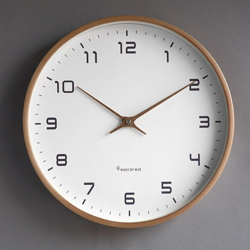 Helvano | Holz-Wanduhr im Scandi-Stil