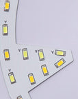Helvano | Quadratische LED-Deckenleuchte aus Nussbaum
