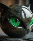 Helvano | Schwarze Katzenkopf-Skulptur mit hypnotischen Augen