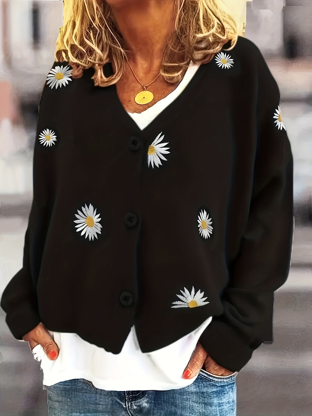 Helvano | Damen Strickjacke mit Blumenstickerei