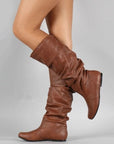 Helvano | Flache Damen-Stiefel mit Raffung bis zum Knie