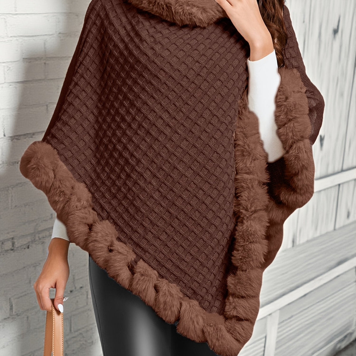 Helvano | Poncho mit Plüschbesatz für Damen