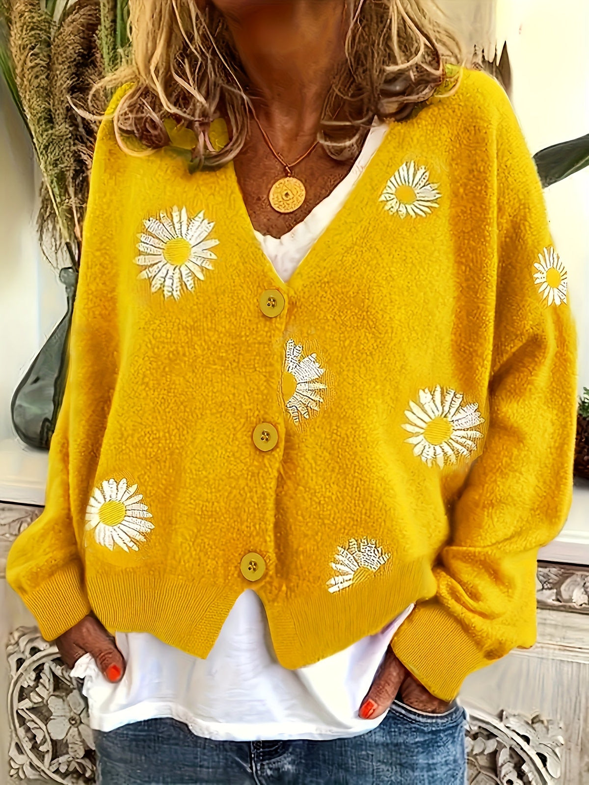 Helvano | Damen Strickjacke mit Blumenstickerei