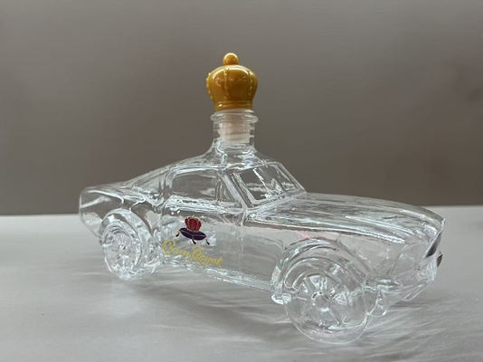 Helvano | Whiskey-Karaffe im Sportwagen-Design