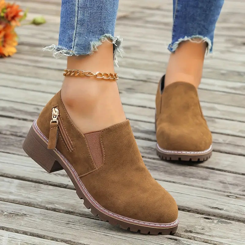Helvano | Bequeme Slipper mit flachem Absatz für Damen