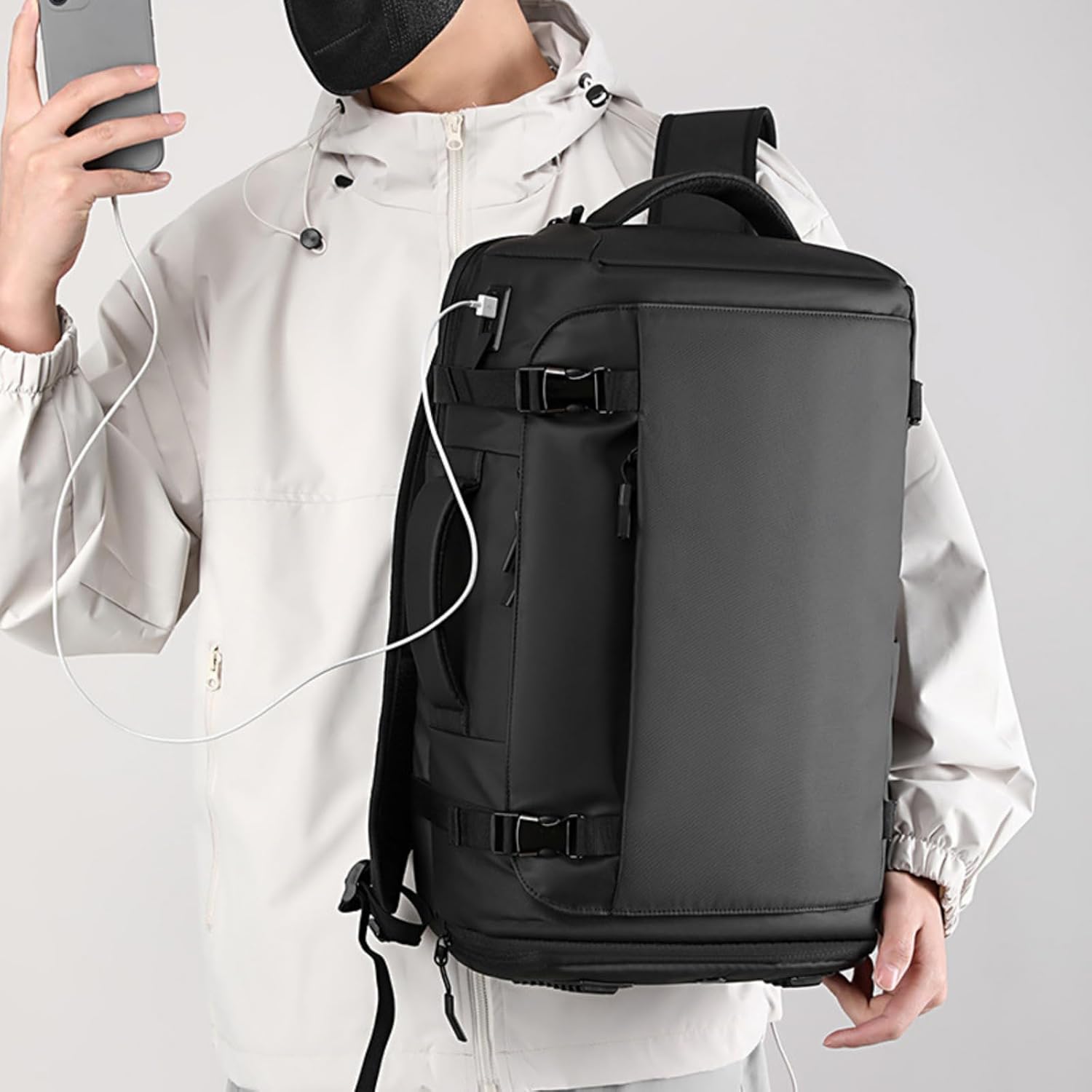 Helvano | Wasserdichter Laptop-Rucksack 15" mit USB-C