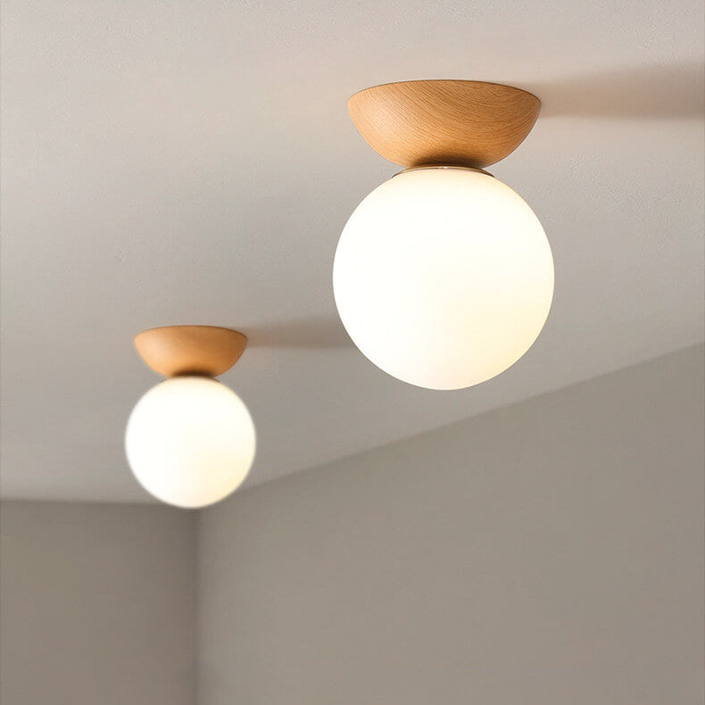 Helvano | Deckenleuchte mit Glaskugel in Holzoptik