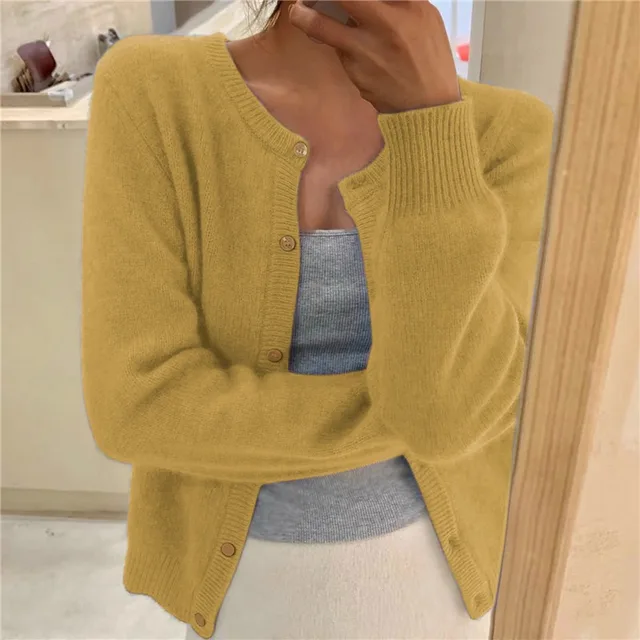Helvano | Weiche Strickjacke mit Knöpfen für Damen