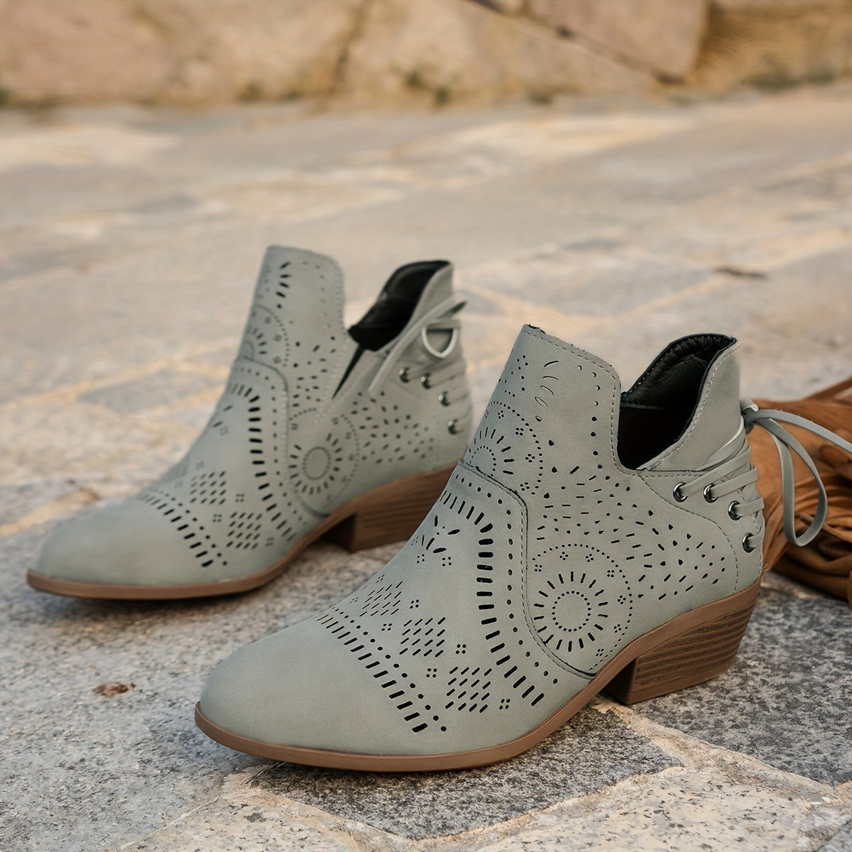 Helvano | Damen Stiefeletten mit Cut-out-Details