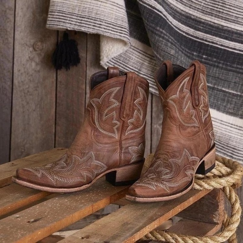 Helvano | Bestickte Cowboy-Stiefeletten aus Leder für Damen