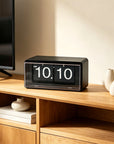 Helvano | Flip Clock im Retro-Stil mit automatischer Anzeige