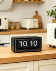 Helvano | Flip Clock im Retro-Stil mit automatischer Anzeige