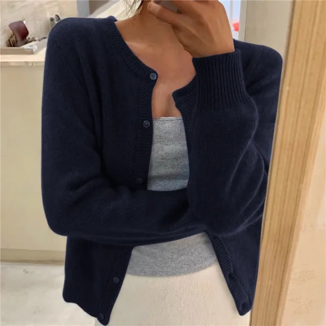 Helvano | Weiche Strickjacke mit Knöpfen für Damen