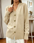 Helvano | Damen Strickjacke mit V-Ausschnitt und Herzknöpfen