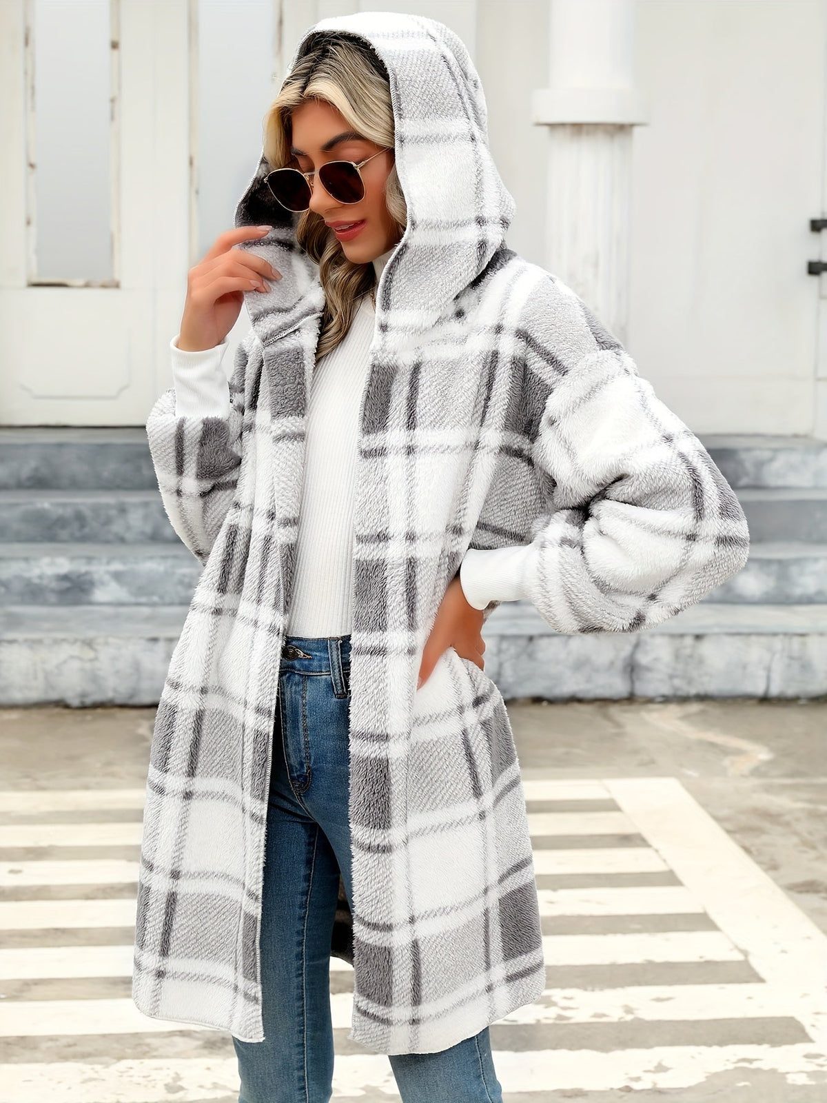 Helvano | Karierte Strickjacke mit Kapuze für Damen