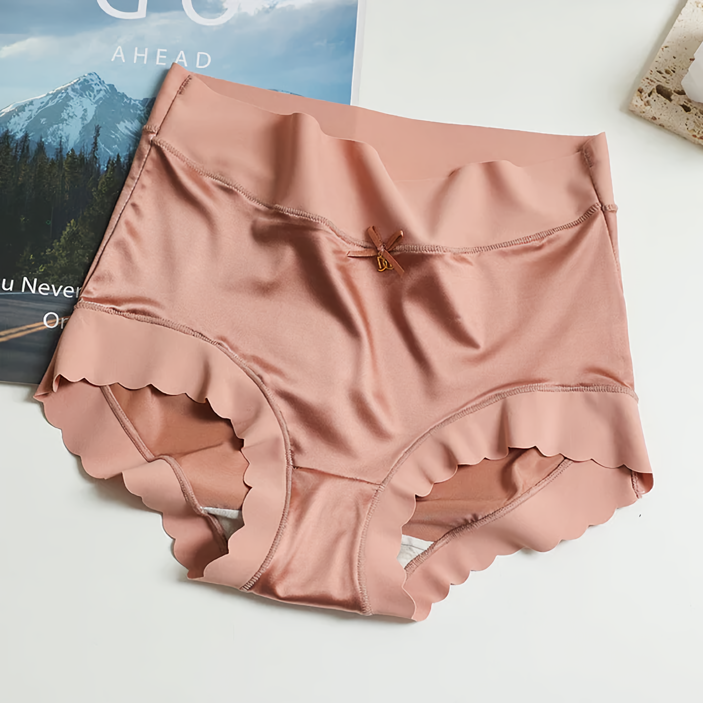 Helvano | Nahtlose Satin-Slips für Damen – 5er-Pack