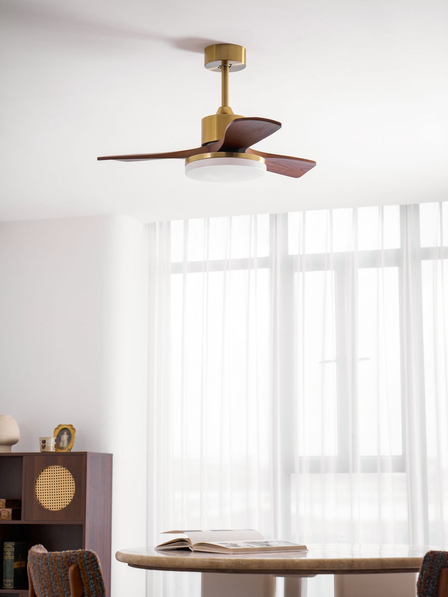 Helvano | Deckenventilator mit Licht und Fernbedienung