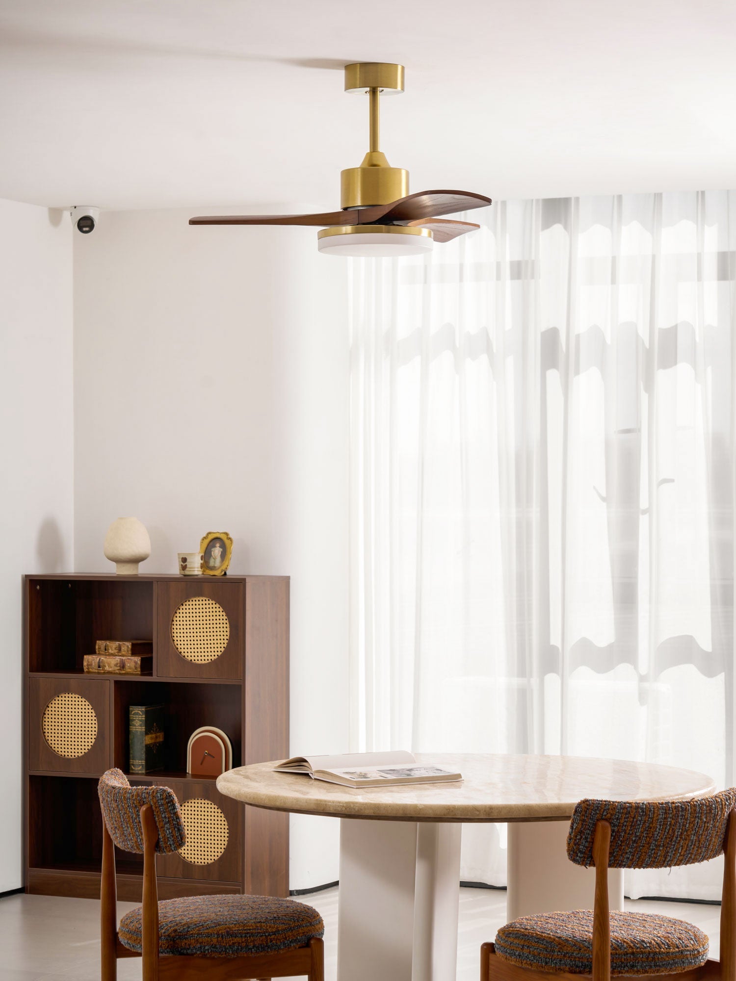 Helvano | Deckenventilator mit Licht und Fernbedienung