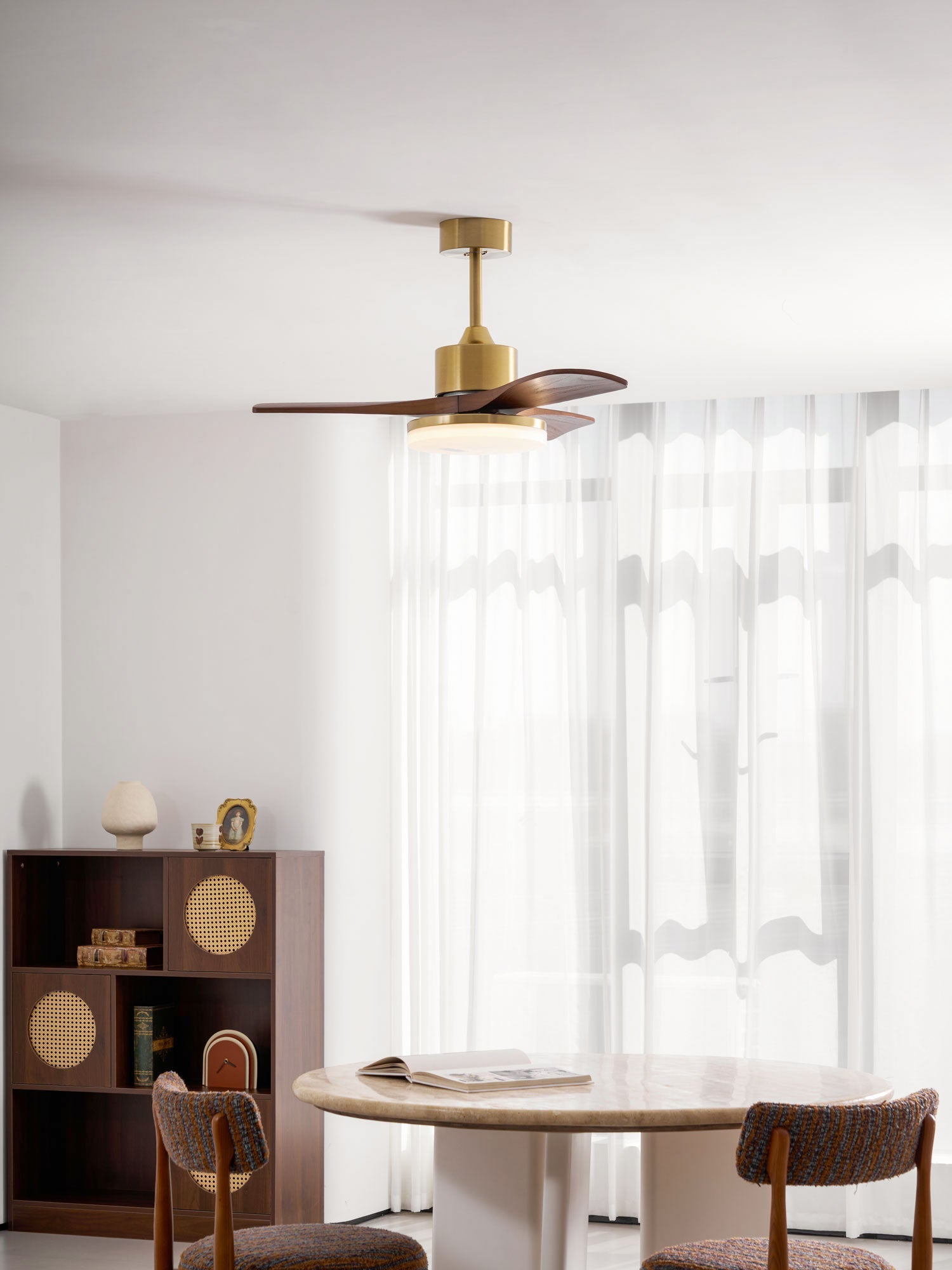 Helvano | Deckenventilator mit Licht und Fernbedienung