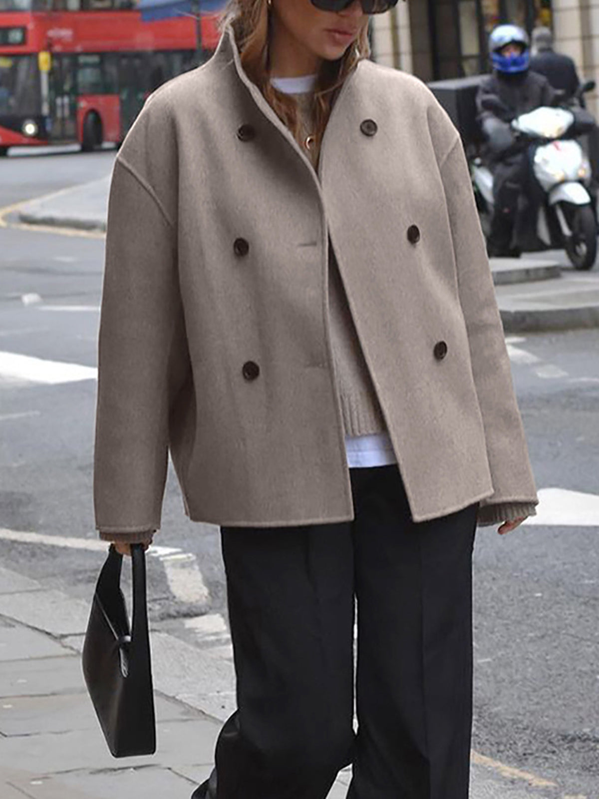 Helvano | Kurze Wolljacke mit Stehkragen für Damen in Beige