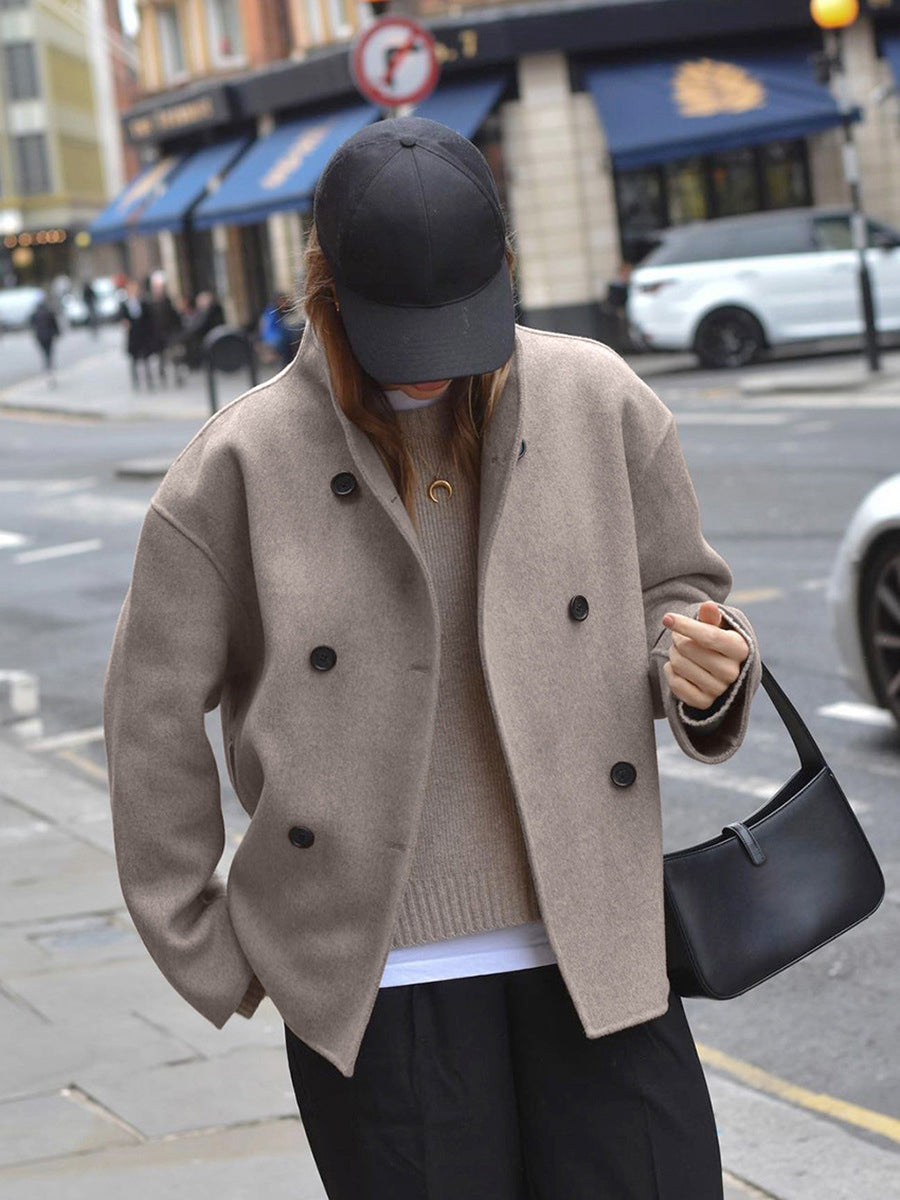 Helvano | Kurze Wolljacke mit Stehkragen für Damen in Beige