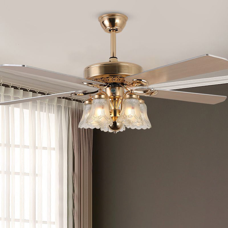 Helvano | Deckenventilator mit Licht im Landhausstil, 5-flammig