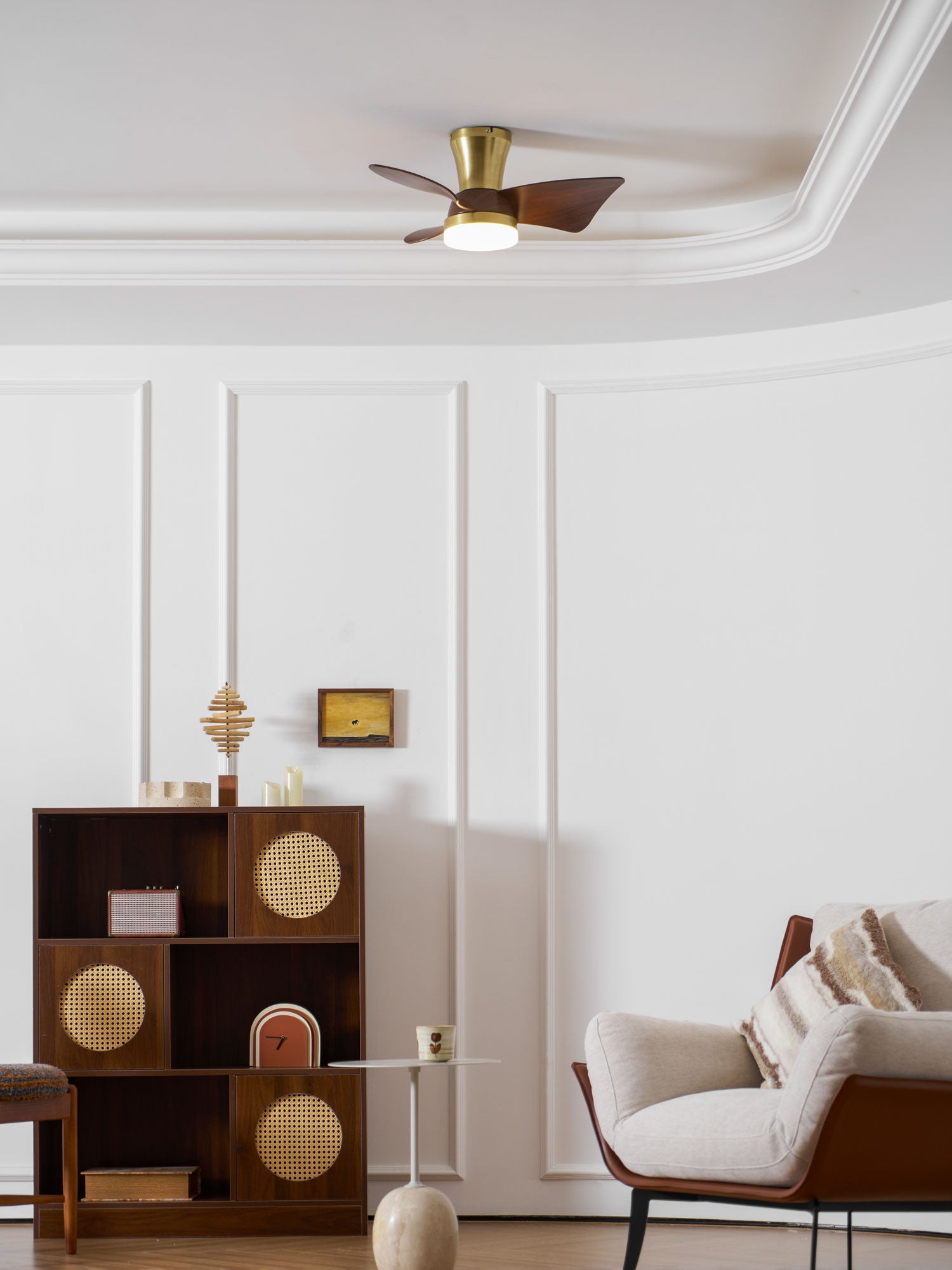 Helvano | Deckenventilator mit Licht und Holzflügeln