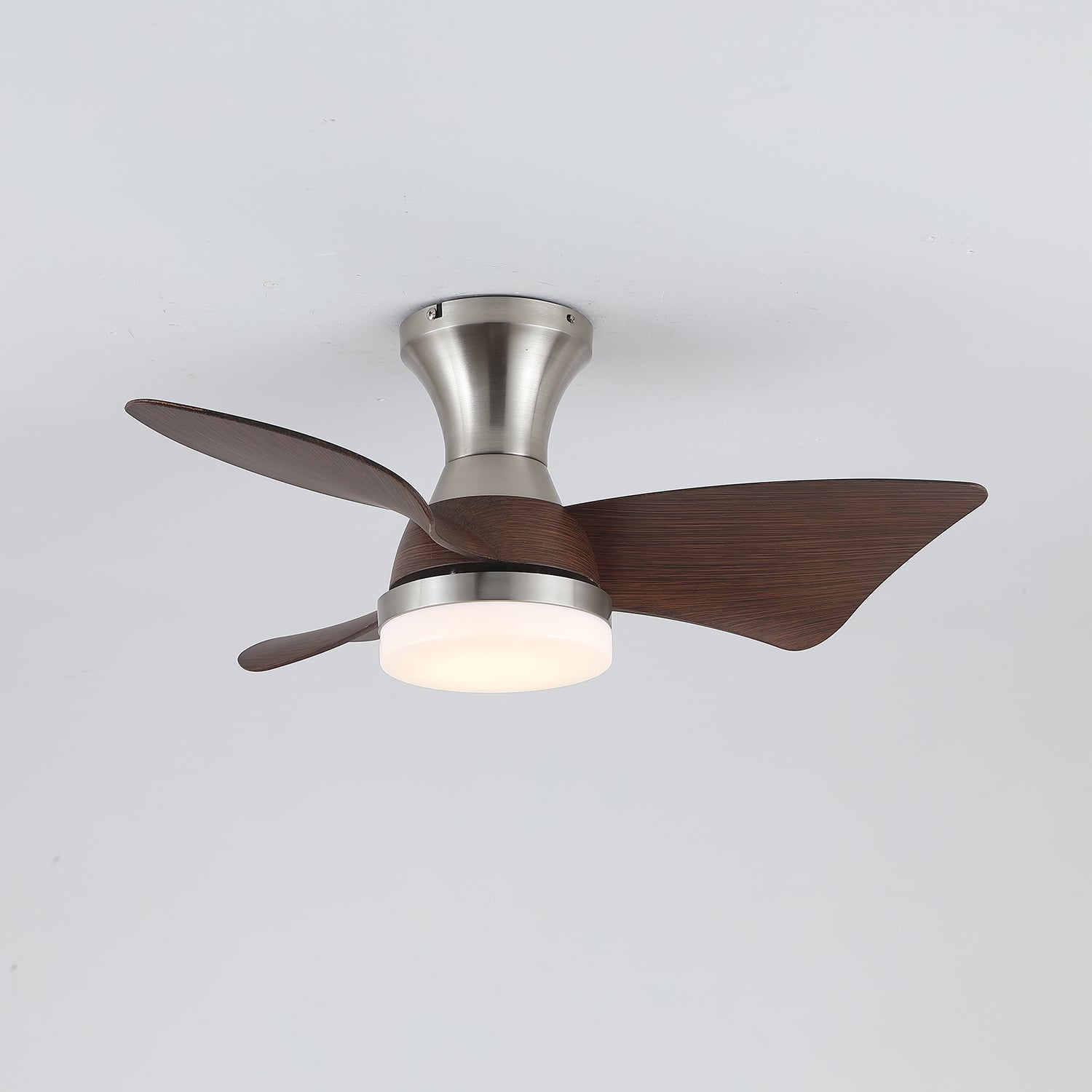 Helvano | Deckenventilator mit Licht und Holzflügeln