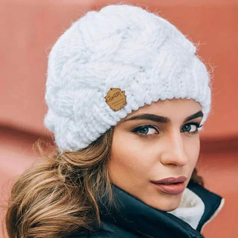 Helvano | Strickmütze mit Zopfmuster für Damen