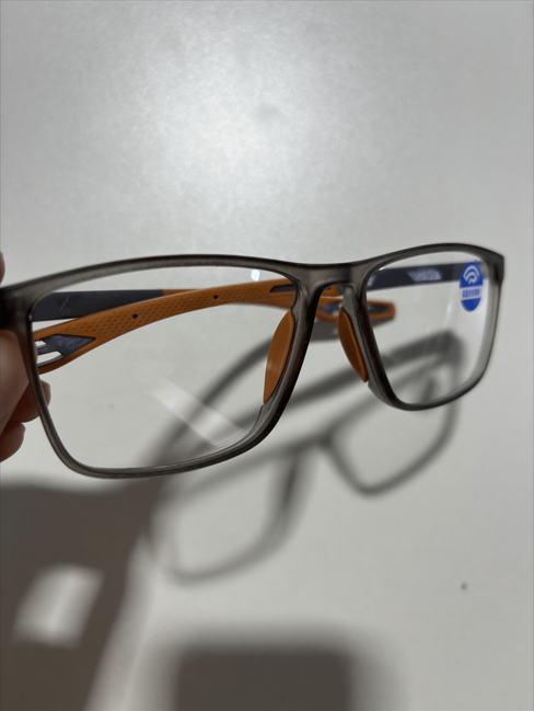 Helvano | Ultraleichte Lesebrille für Damen und Herren
