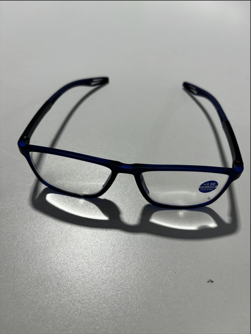 Helvano | Ultraleichte Lesebrille für Damen und Herren