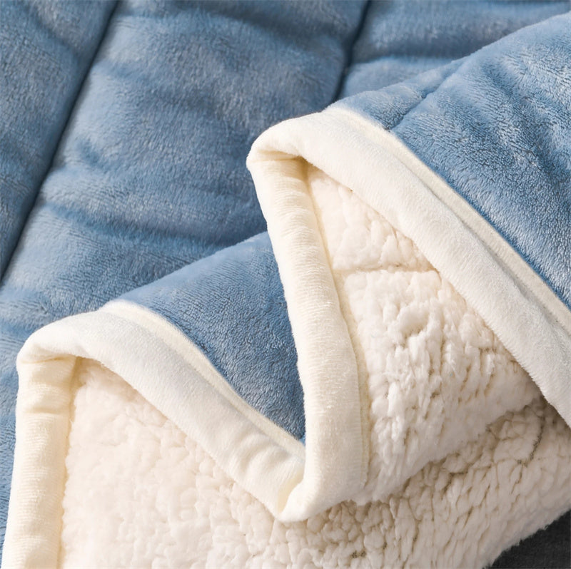 Helvano | Flauschige Flanell-Decke für Sofa &amp; Bett