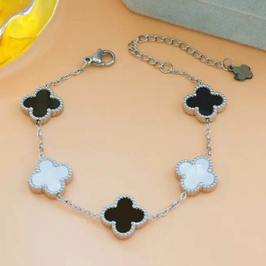 Helvano | Kleeblatt-Armband aus Edelstahl